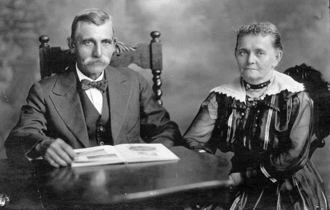 Carl and Emma Schukar, 1918