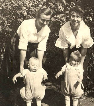 Frieda and Ruben, and Anna and Richard