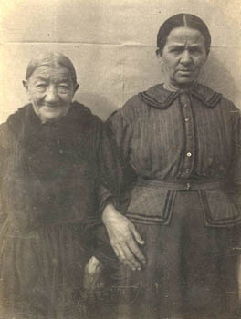 Elisabeth Rieckmann and Ida Mueller