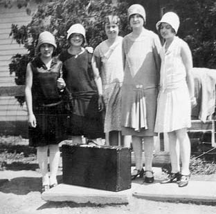 Hulda, Selma, Marie and ?