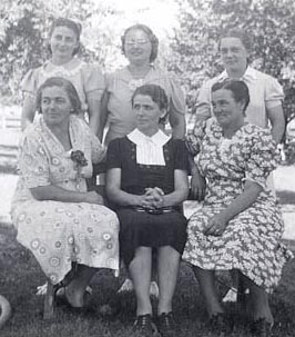 Sisters, 1939