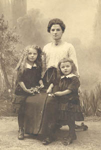 Greti Mueller, with Gretchen and Ella