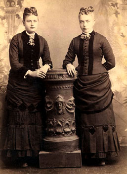 Kate and Anna Rieckmann